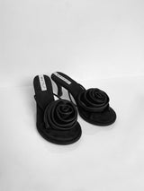 Petal - Black