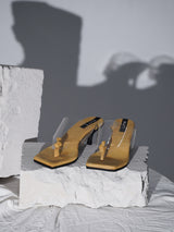 Canvas 004 - Mustard
